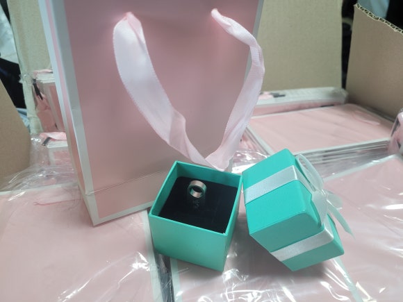 맞춤형 USB 선물 포장